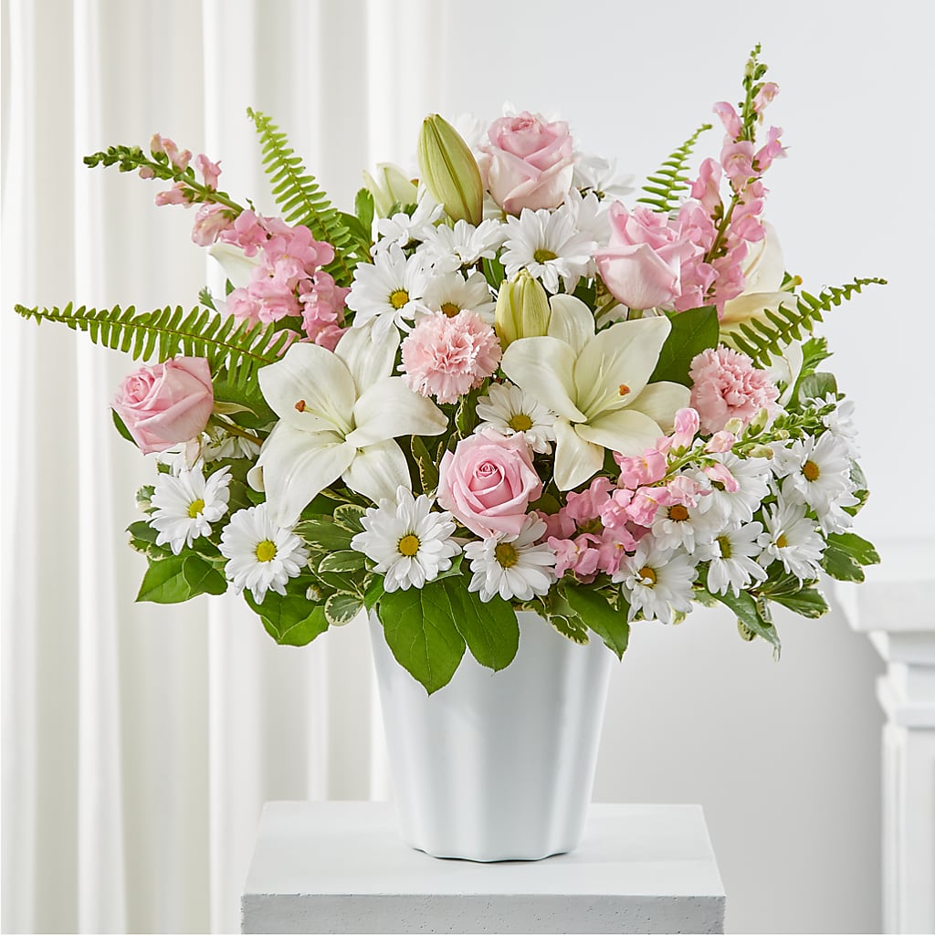 Soft Touch Tabletop Basket – IVAN'S FLOWER, Folsom CA