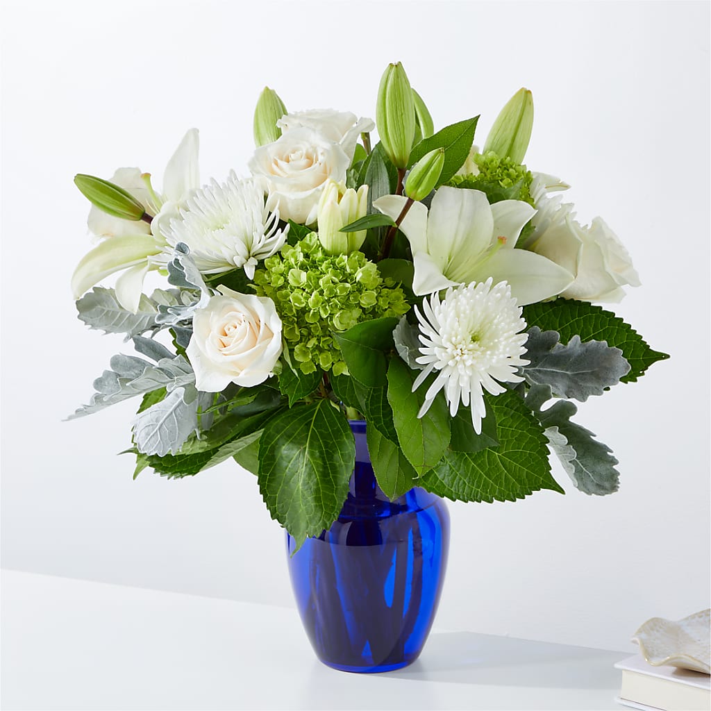 Snowy Dreams Bouquet – IVAN'S FLOWER, Folsom CA