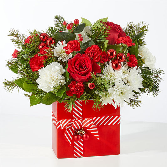 Presents Under the Tree Bouquet – IVAN'S FLOWER, Folsom CA