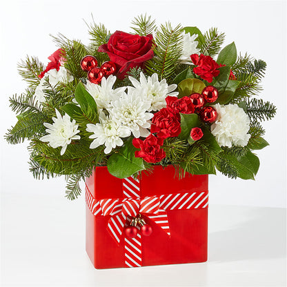 Presents Under the Tree Bouquet – IVAN'S FLOWER, Folsom CA