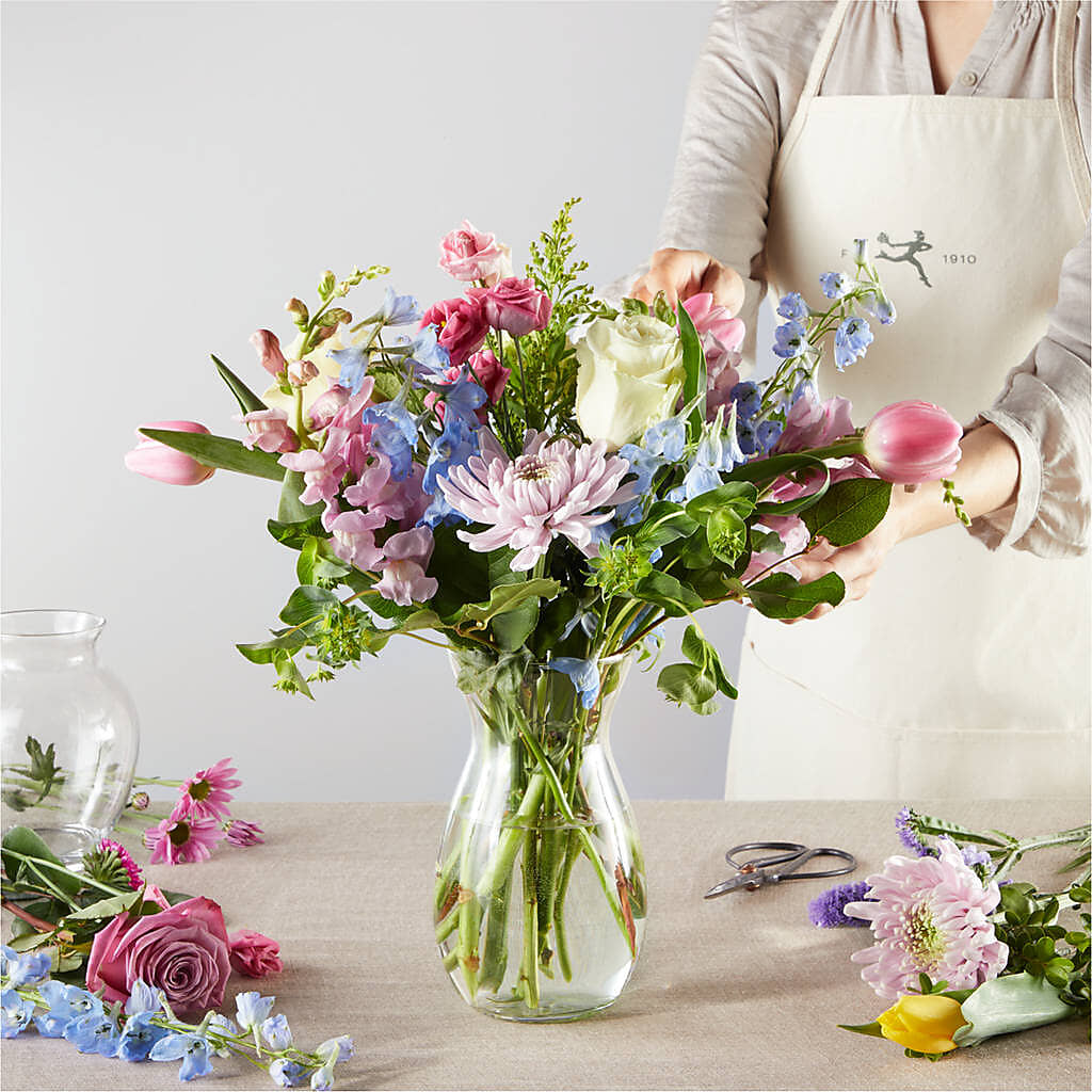 Pastel Tradition - A Florist Original – IVAN'S FLOWER, Folsom CA