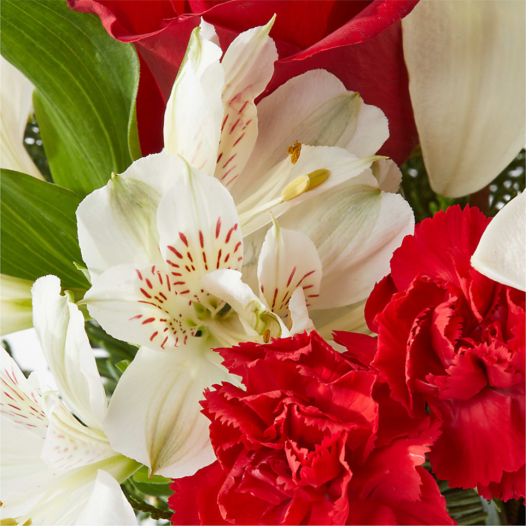 Holiday Season Bouquet – IVAN'S FLOWER, Folsom CA