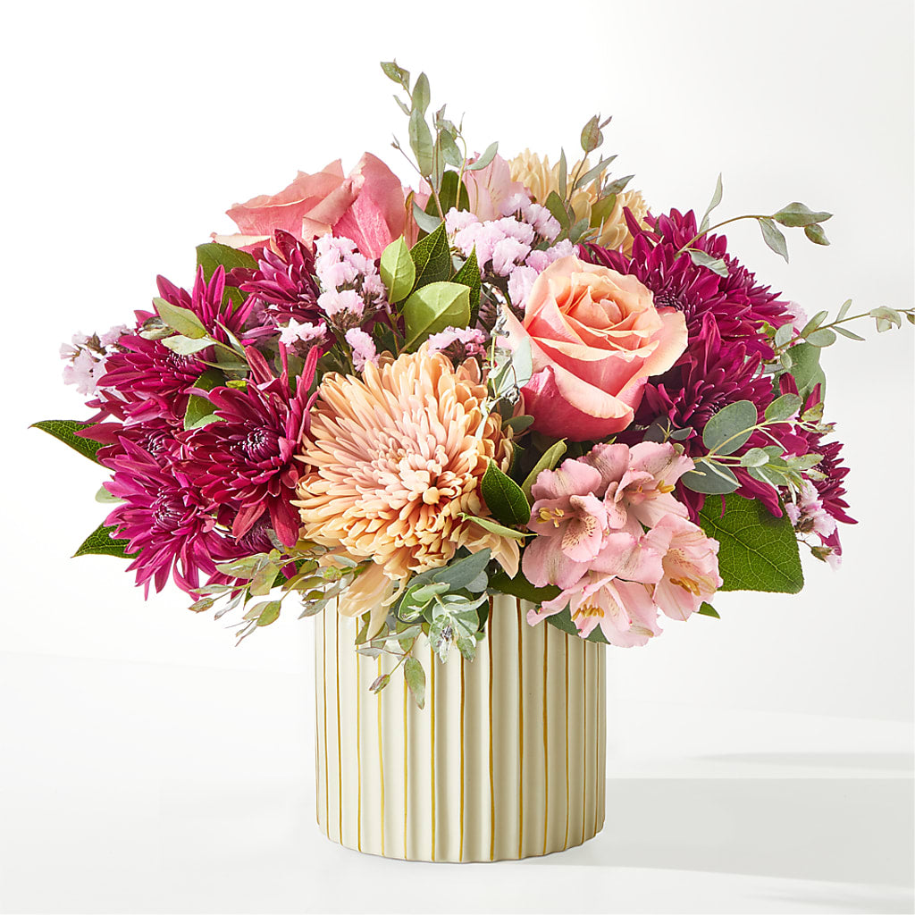 Berry Cobbler Bouquet with Ivory Vase – IVAN'S FLOWER, Folsom CA